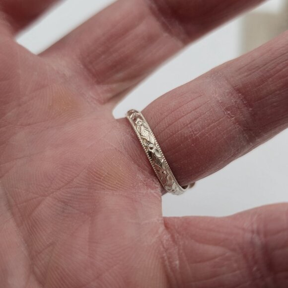 Size 6.5 Sterling Silver Handmade Glass Scrolled Band Ring A2780 - Picture 4 of 8